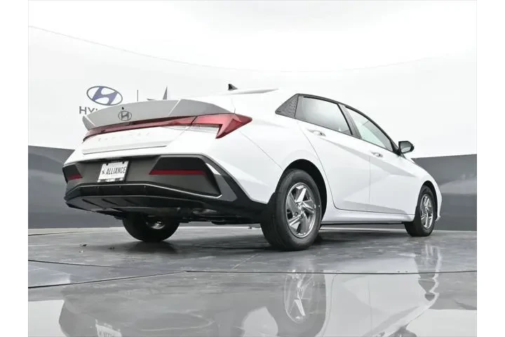 $22488 : Hyundai ELANTRA 2026 SE 4dr image 9