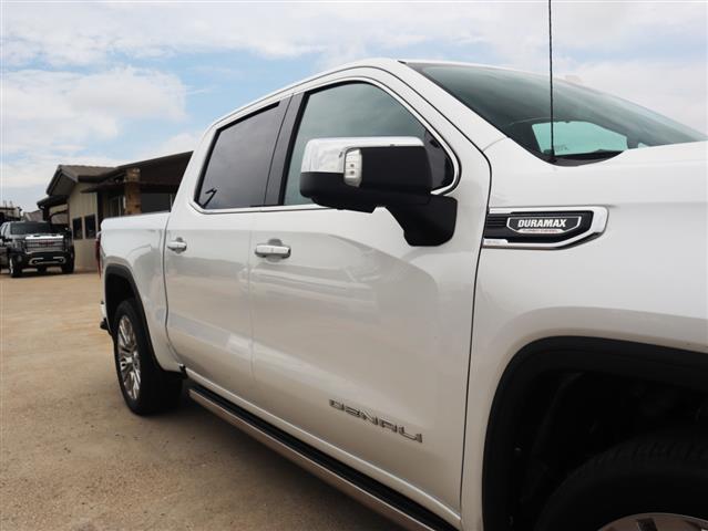 $42995 : 2021 GMC Sierra 1500 Denali C image 6