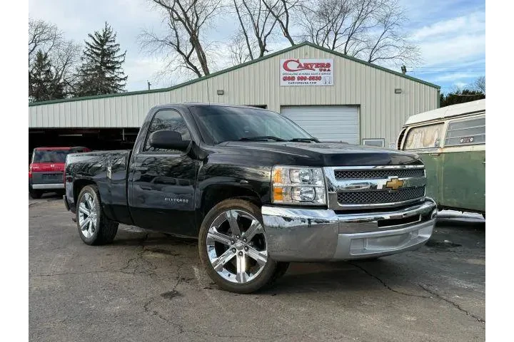 $12500 : Chevrolet Silverado 1500 201 image 1