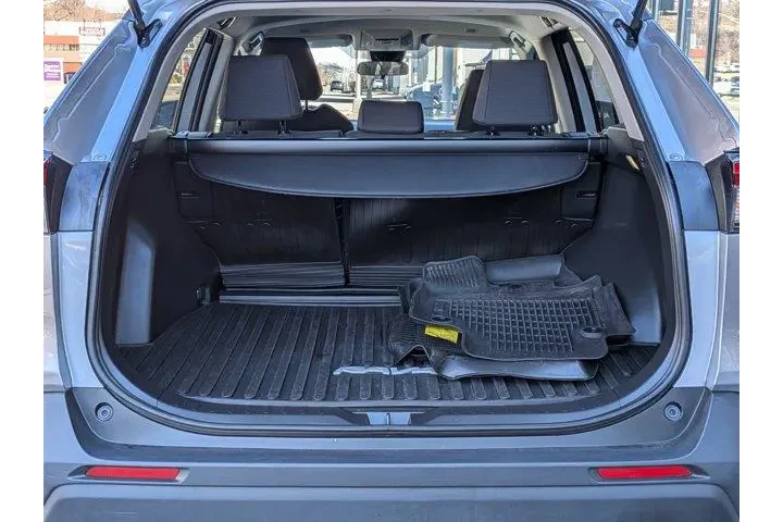 $25295 : Toyota RAV4 2023 AWD LE 4dr image 8