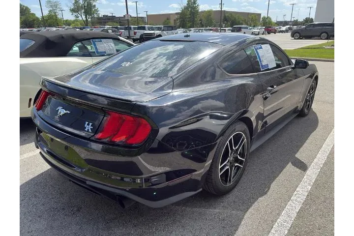$19750 : Ford Mustang 2018 EcoBoost 2 image 4