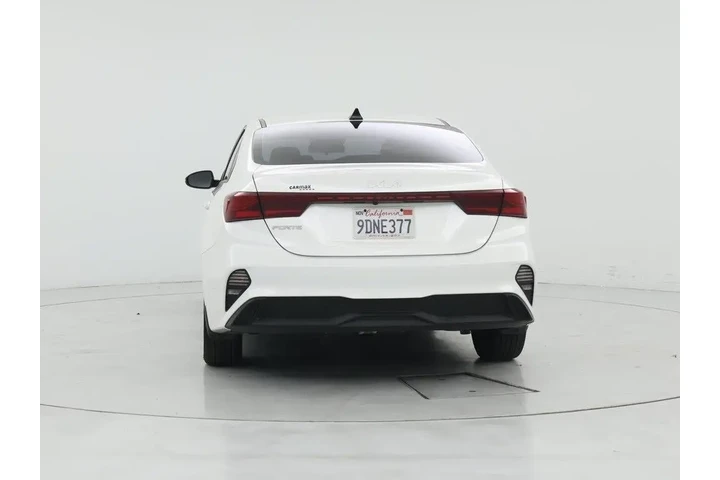$18998 : Kia Forte 2023 LXS 4dr Sedan image 6