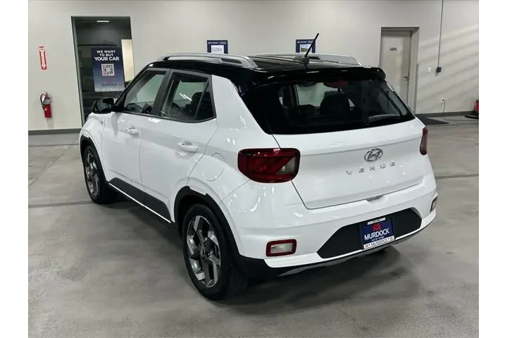 $18207 : Hyundai VENUE 2023 Limited 4 image 5