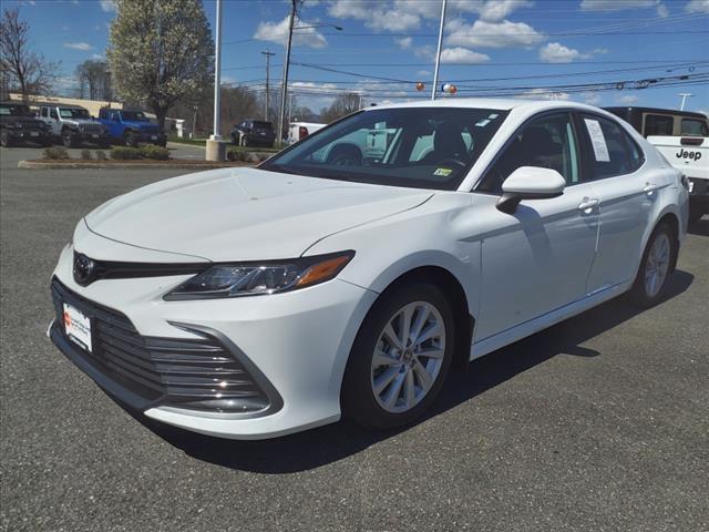 $22990 : PRE-OWNED 2022 TOYOTA CAMRY LE image 8