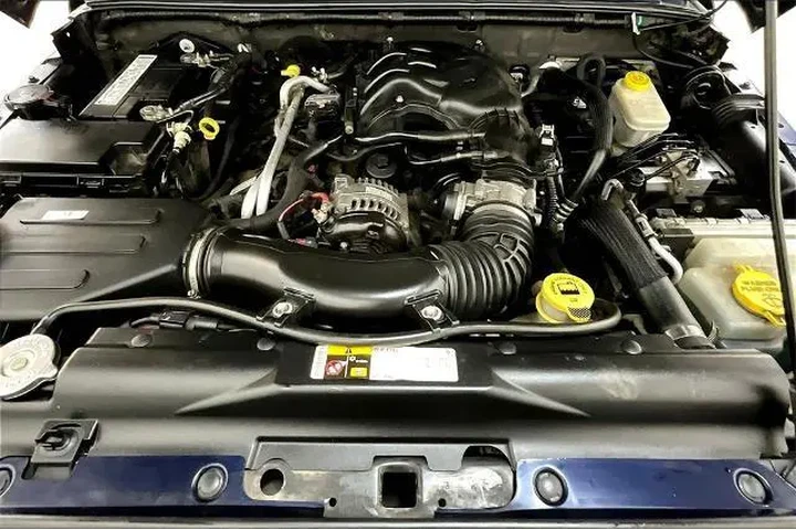 $15490 : Jeep Wrangler Unlimited 2013 image 10