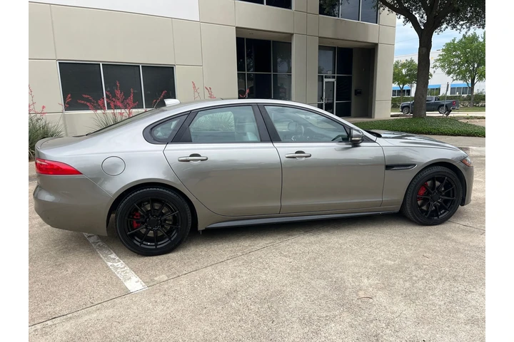 $18490 : 2017 XF S image 10