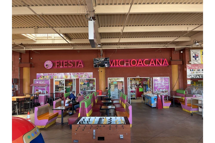 EN VENTA: PALETERIA Y NEVERIA image 10