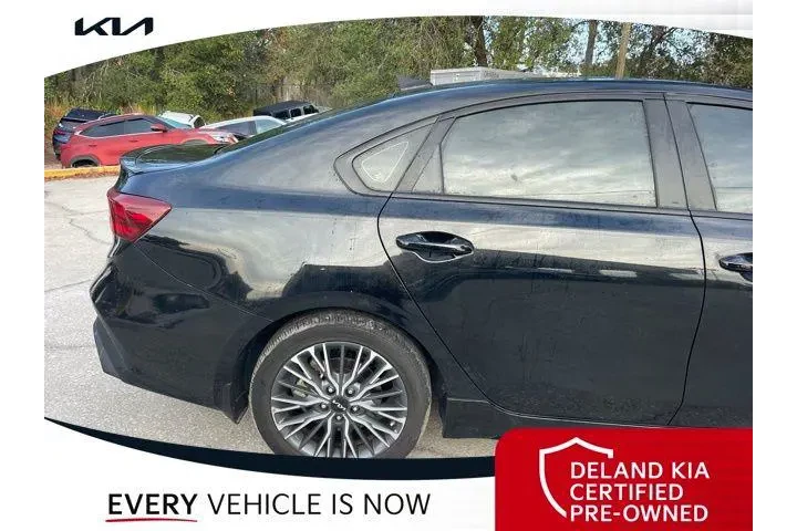 $17347 : Kia Forte 2023 GT-Line 4dr S image 3