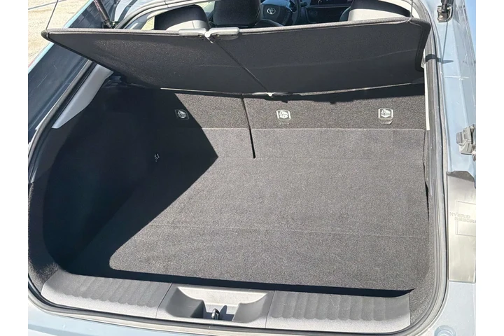 $30980 : Toyota Prius 2025 LE 4dr Hat image 9