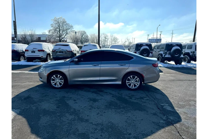 $8980 : 2016 200 4dr Sdn Limited FWD image 5