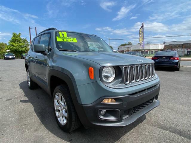 $10995 : 2017 Renegade Latitude image 2