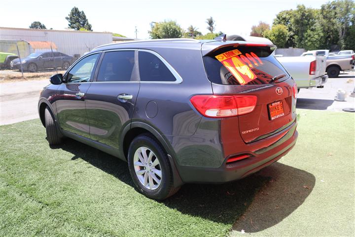 $14999 : 2016 KIA SORENTO LX image 10