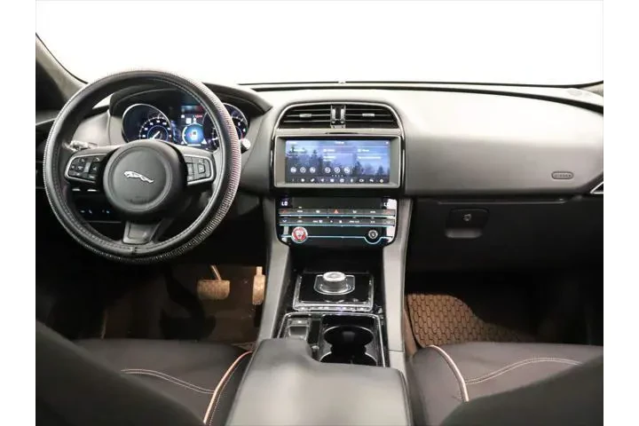 $23216 : Jaguar F-PACE 2020 AWD 25t P image 6