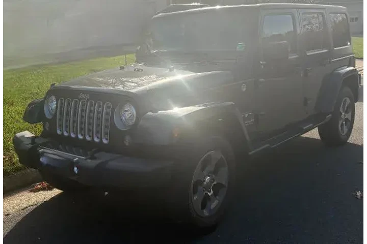$23500 : Jeep Wrangler Unlimited 2017 image 2
