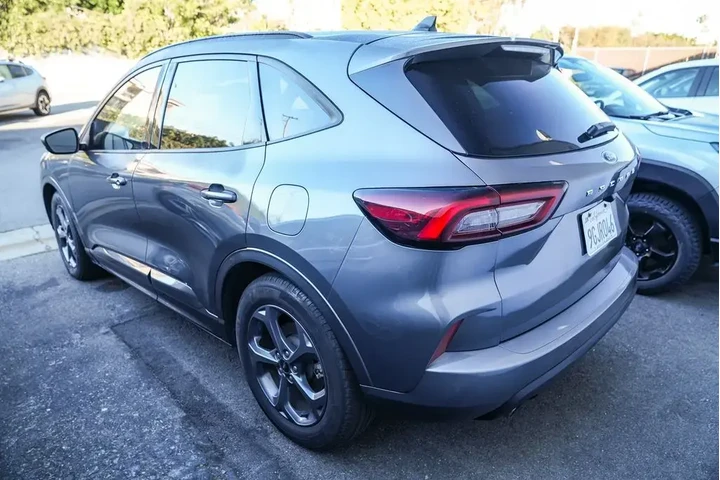 $20477 : Ford Escape 2023 ST-Line 4dr image 6