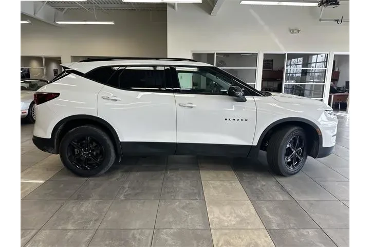 $27000 : Chevrolet Blazer 2024 LT 4dr image 8