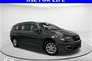 Pre-Owned 2022 Pacifica Touri en Milwaukee