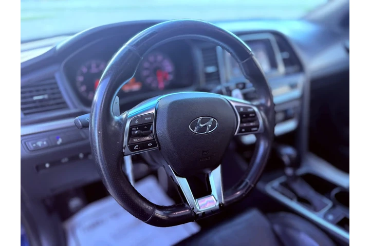 $8999 : Hyundai Sonata 2018 image 4