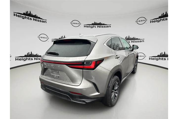 $33990 : Lexus NX 350 2022 AWD 4dr Cr image 4