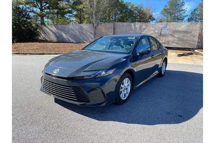 $25420 : Toyota Camry 2025 LE 4dr Sed image 2