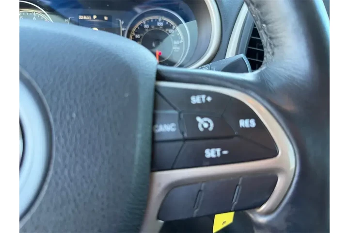 $12500 : Jeep Cherokee 2016 4x4 Latit image 7