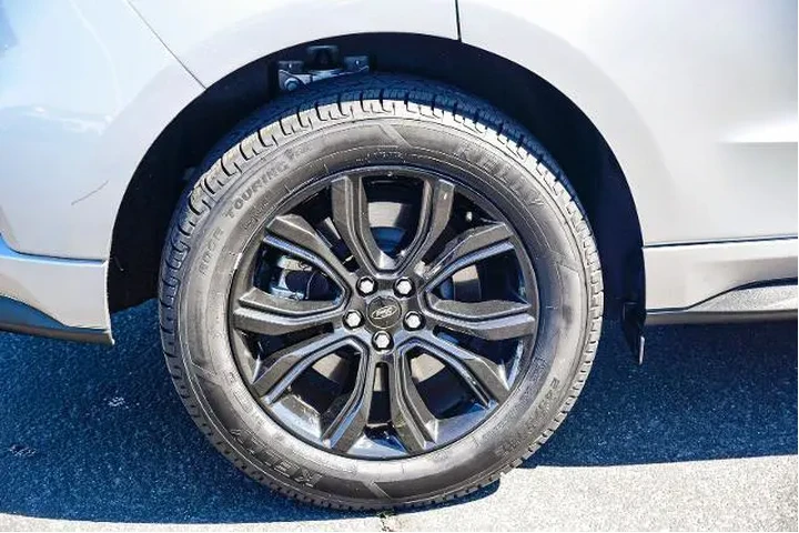 $22995 : Ford Edge 2023 AWD SE 4dr Cr image 8