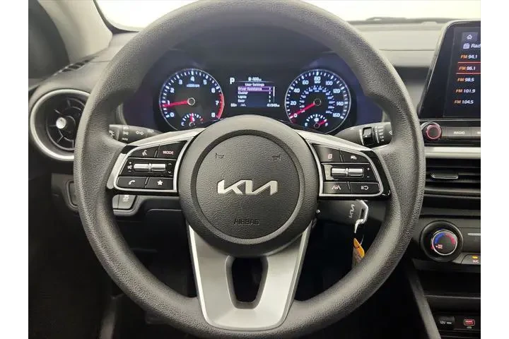 $17998 : Kia Forte 2024 LXS 4dr Sedan image 10