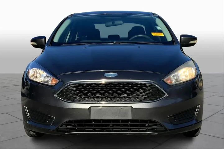$9998 : Ford Focus 2017 SE 4dr Sedan image 3