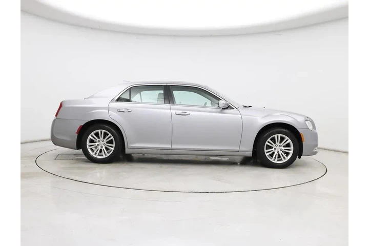 $15998 : Chrysler 300 2016 C 4dr Seda image 7