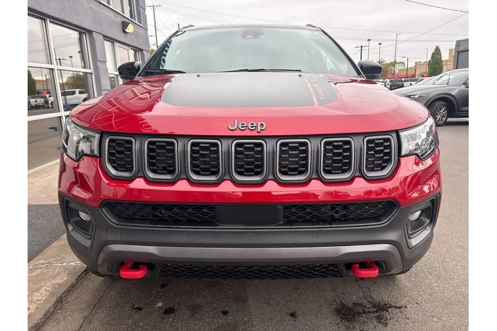 $24995 : 2025 Compass Trailhawk 4x4 image 10