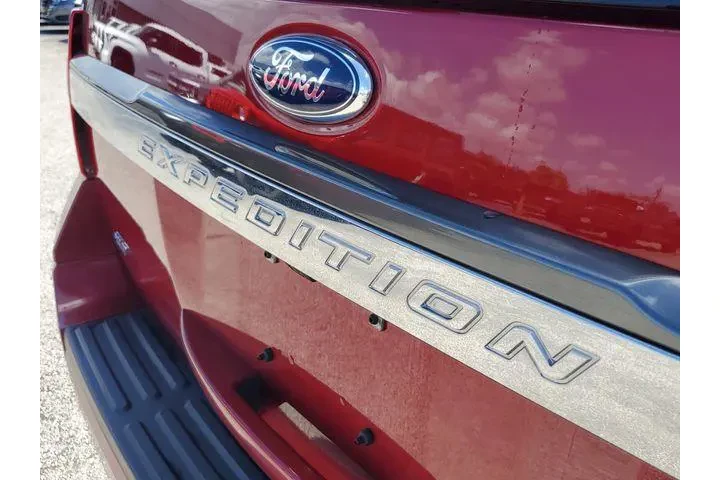 $15991 : Ford Expedition 2015 4x2 XLT image 7