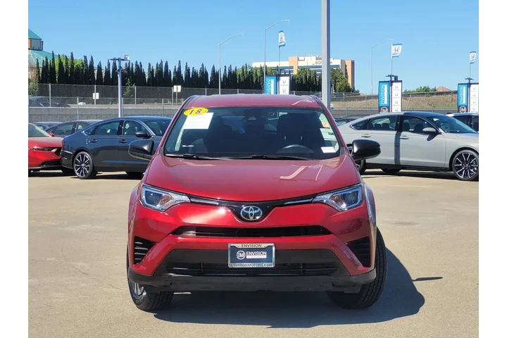 $20986 : Toyota RAV4 2018 AWD LE 4dr image 2