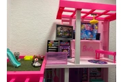 Barbie Dreamhouse with Used en Orlando