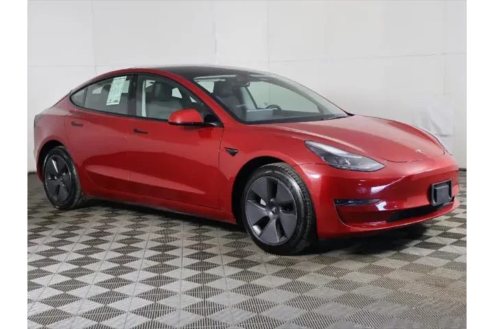 $26423 : Tesla Model 3 2022 4dr Sedan image 2