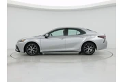 $26998 : Toyota Camry 2023 SE 4dr Sed thumbnail