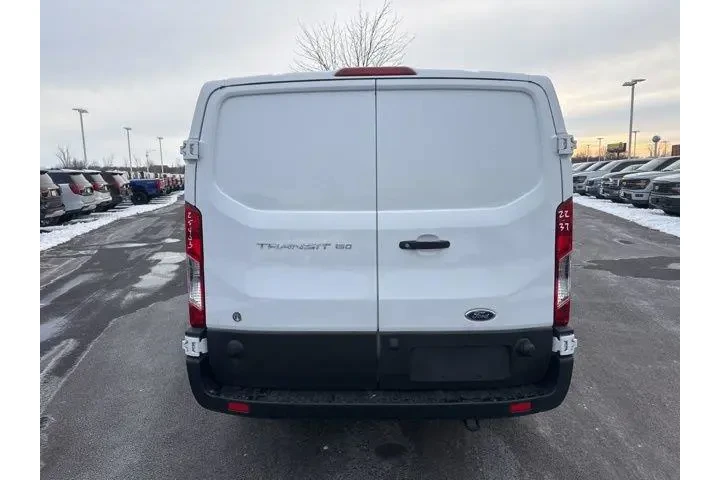 $40000 : Ford Transit 2024 150 3dr SW image 5