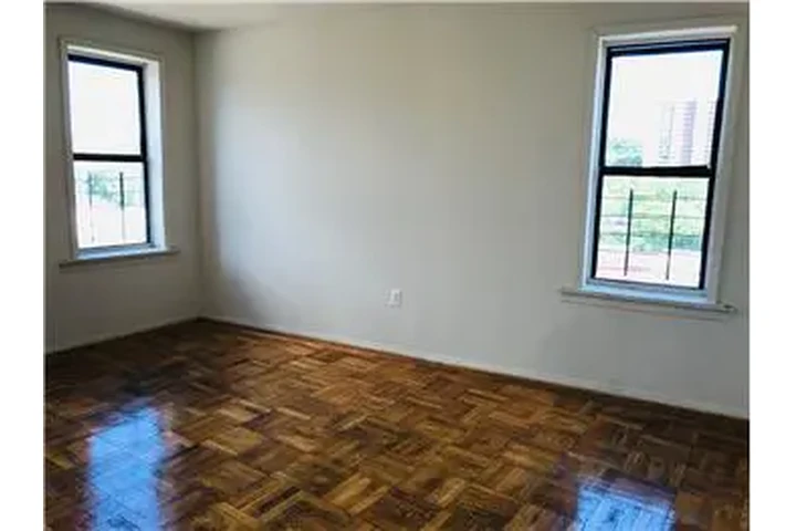 $1700 : Rental property with 1 bedro image 7