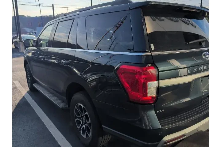 $37304 : Ford Expedition 2024 4x2 XLT image 5