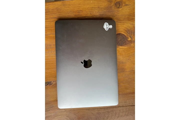 MacBook Pro 13" 2020 Gris image 5