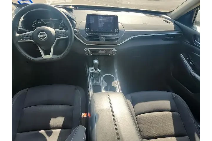 $18596 : Nissan Altima 2023 2.5 SV 4d image 5
