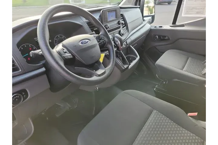 $35000 : Ford Transit 2024 250 3dr SW image 3