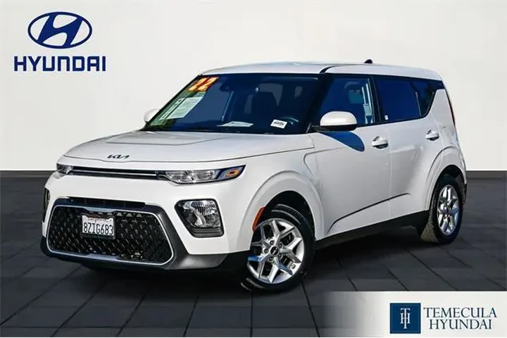 $13500 : Kia Soul 2022 LX 4dr Crossov image 1