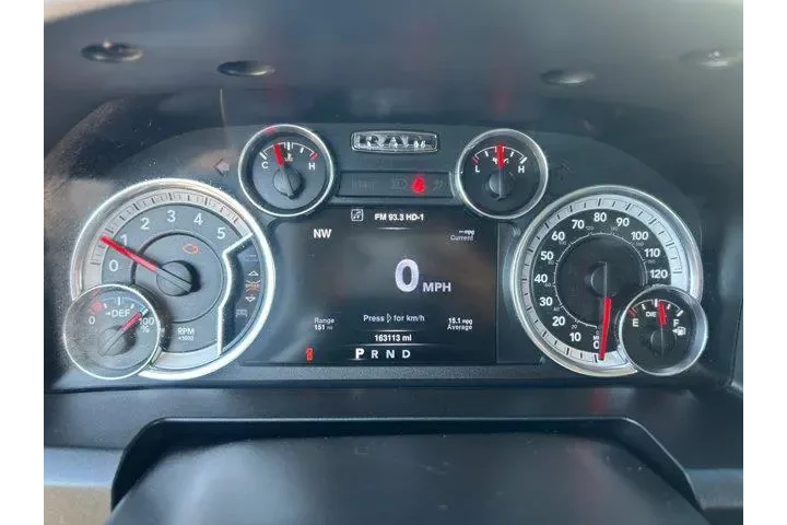 Ram 1500 2016 4x4 SLT 4dr Cr image 10