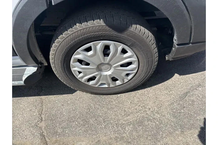 $35900 : Ford Transit 2024 250 3dr SW image 4