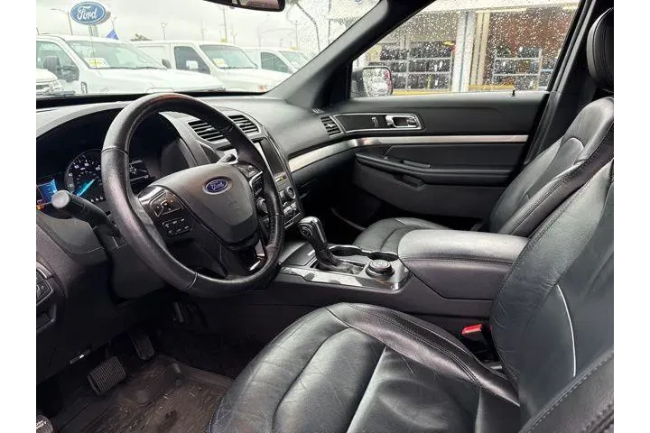 $14997 : Ford Explorer 2018 AWD XLT 4 image 9