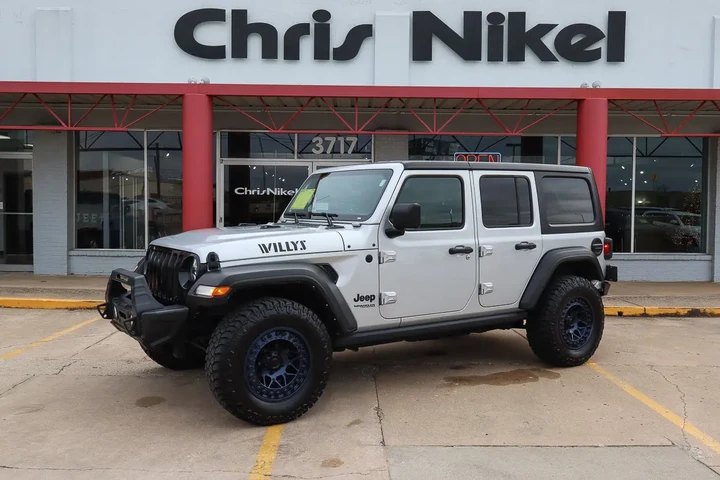 $33988 : 2022 Wrangler Unlimited Willy image 1