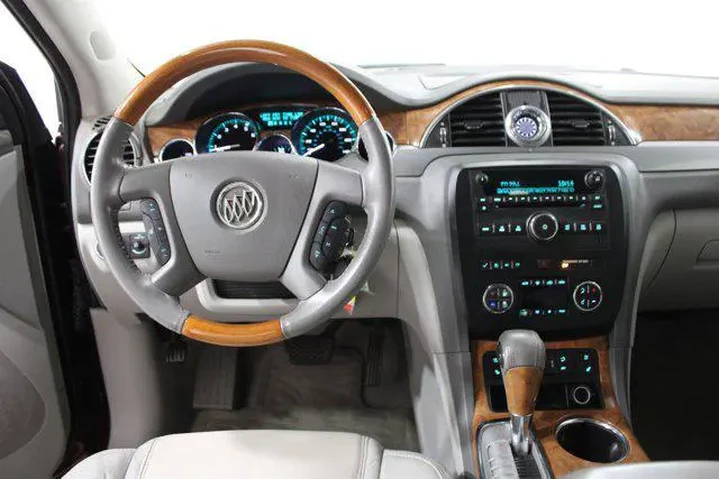 $5900 : Buick Enclave 2011 CXL-2 4dr image 2