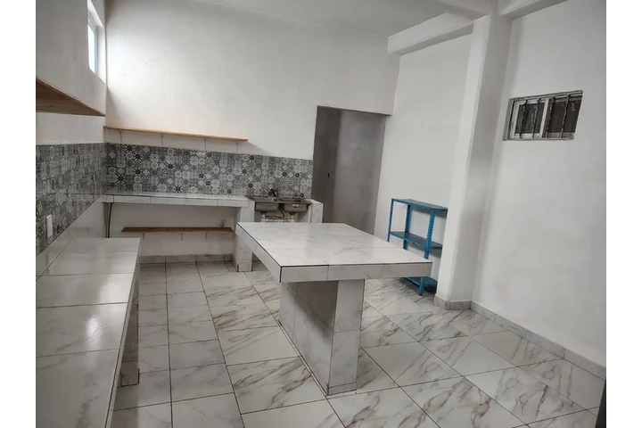$4000 : Rento restaurante image 3