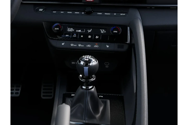 $32999 : Hyundai ELANTRA N 2025 4dr S image 10