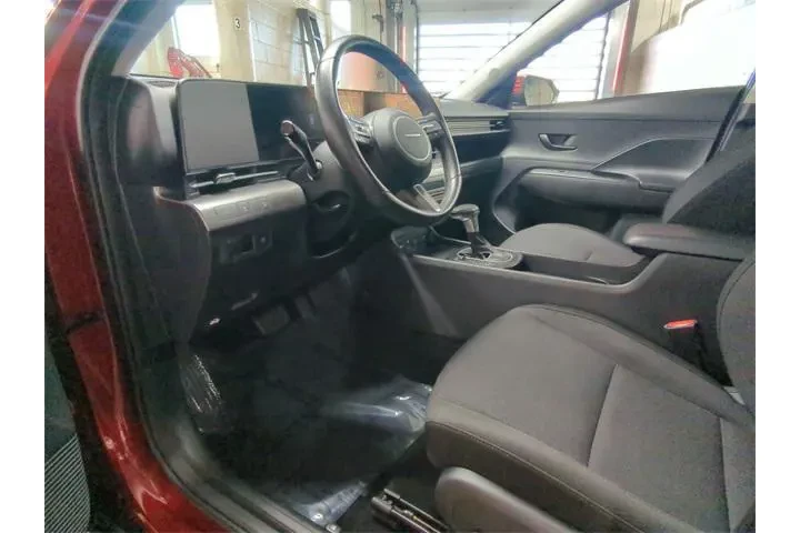 $19600 : Hyundai KONA 2024 AWD SEL 4d image 9